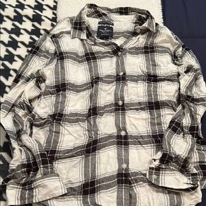 American Eagle Black and White Plaid Shirt